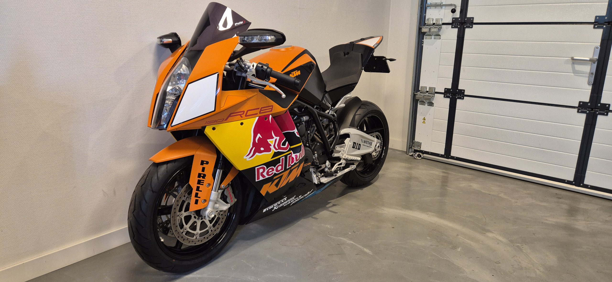 KTM RC8 1190 Red Bull Replica foto