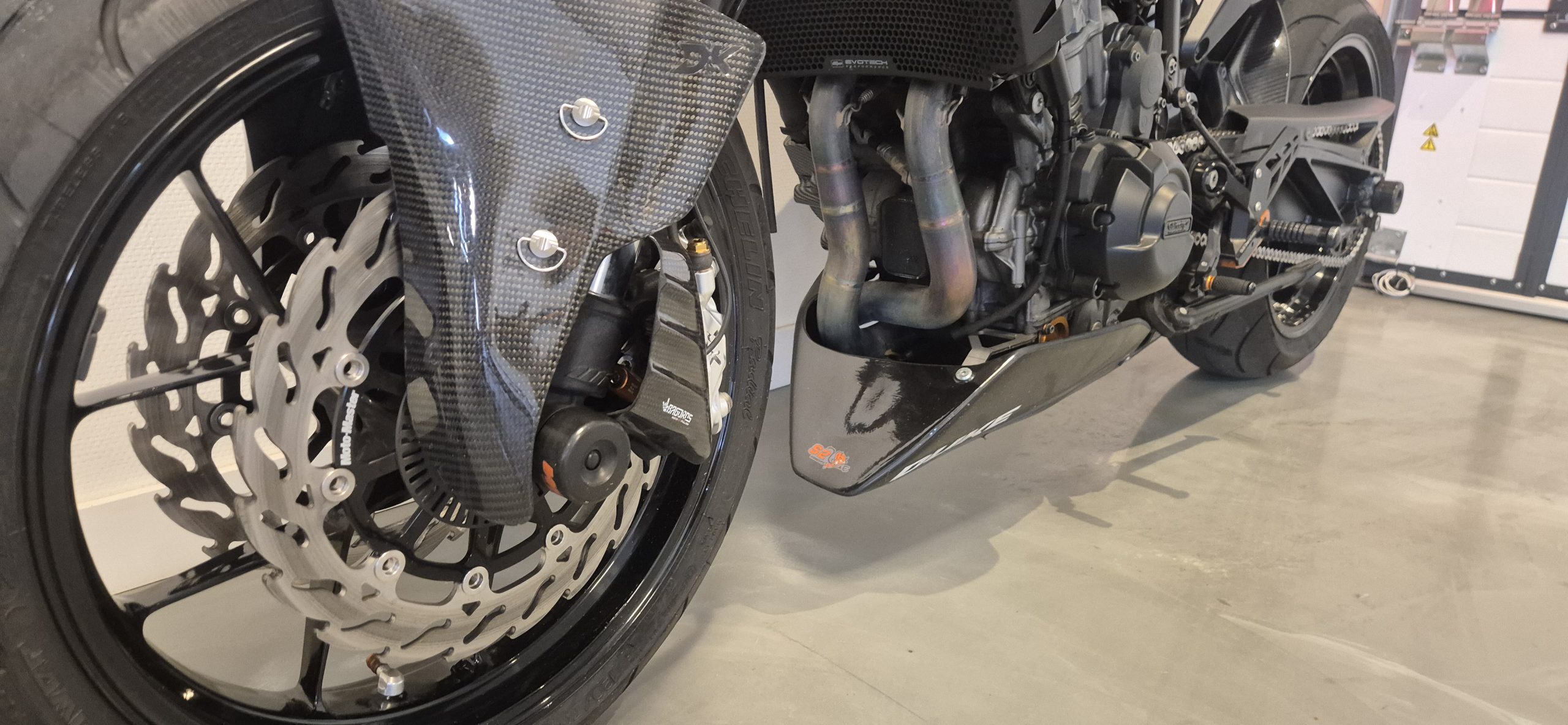 KTM 790 Duke – vol optie foto