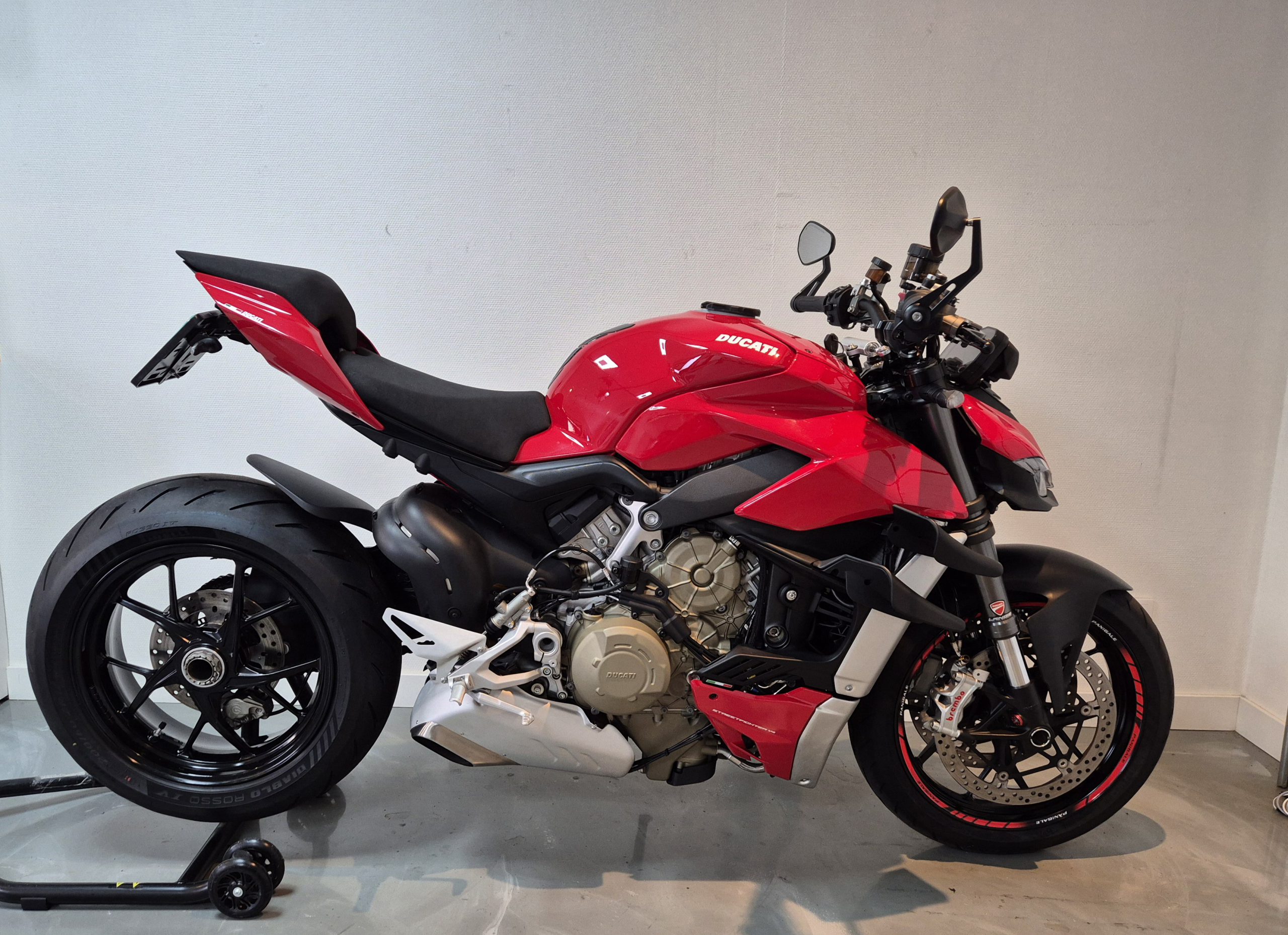 Ducati Streetfighter V4